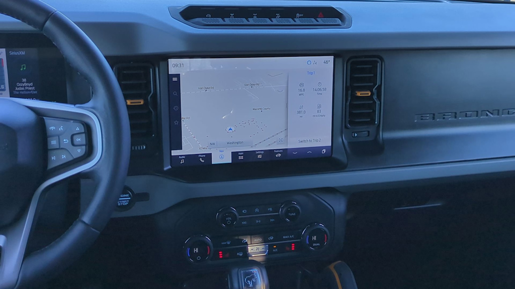 Thumbnail: 2023 Ford Bronco - 14