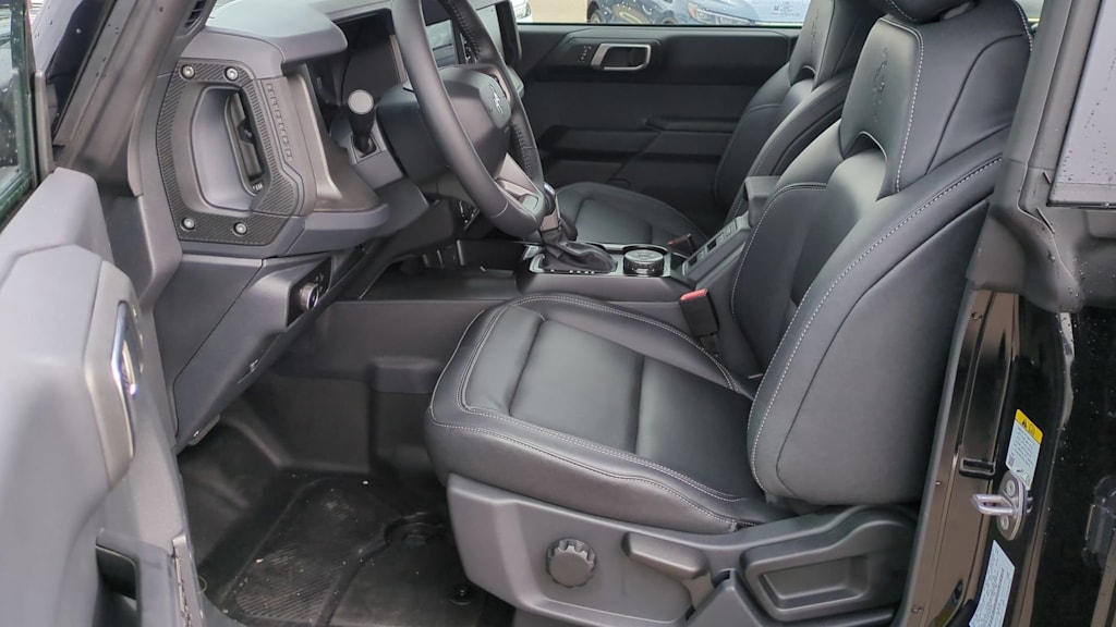 Thumbnail: 2025 Ford Bronco - 10