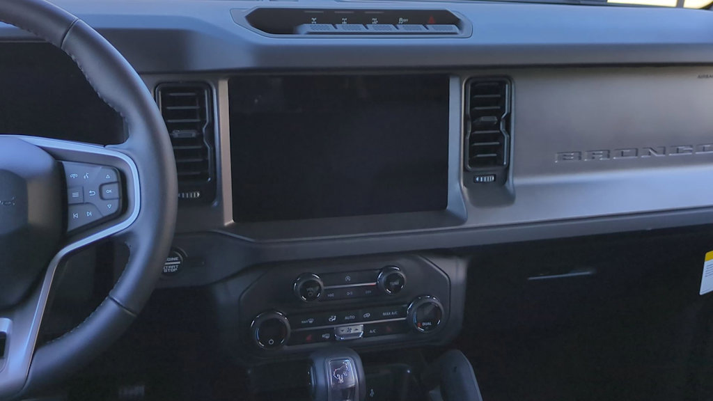 Thumbnail: 2025 Ford Bronco - 12