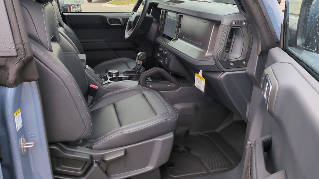 Thumbnail: 2025 Ford Bronco - 11