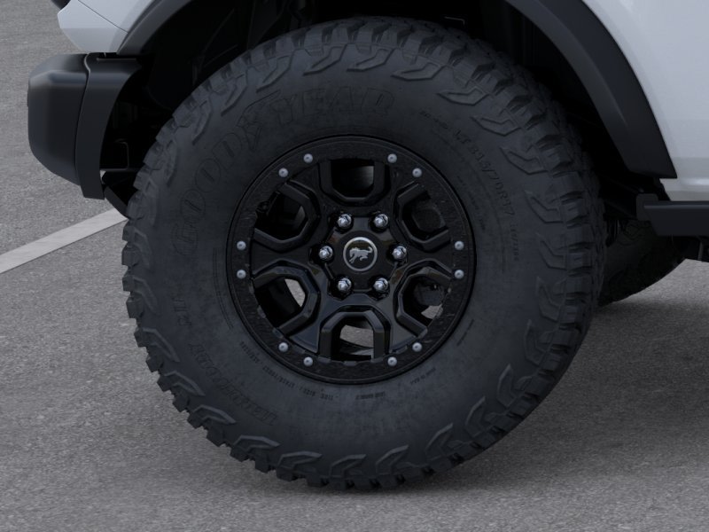 Thumbnail: 2026 Ford Bronco - 6