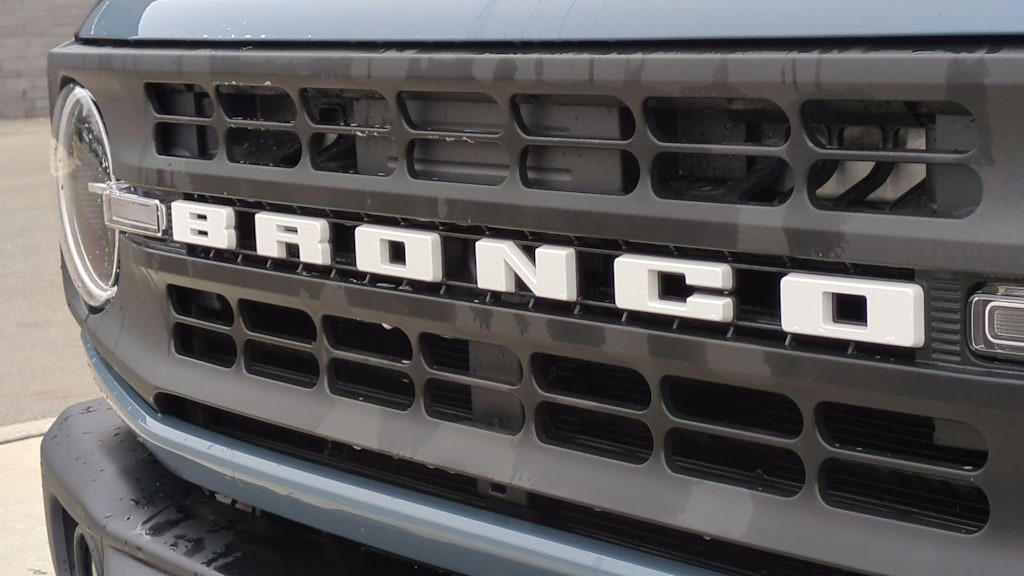 Thumbnail: 2025 Ford Bronco - 7