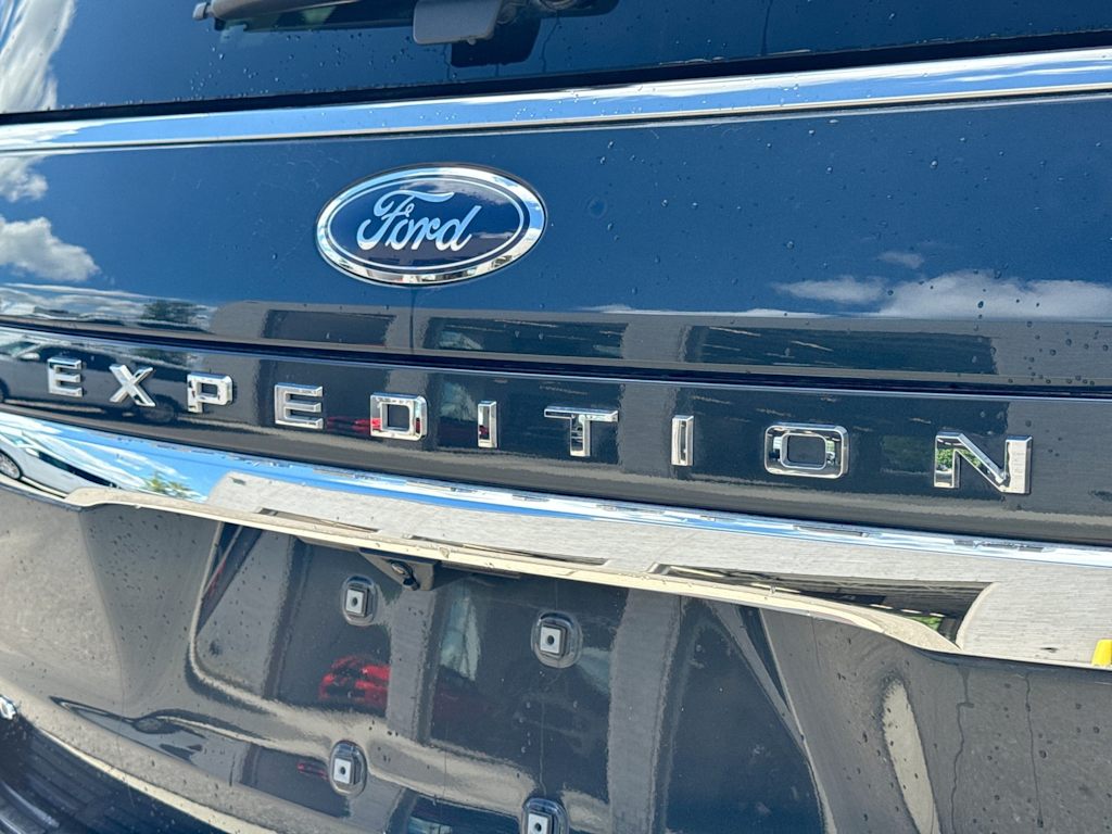 Thumbnail: 2022 Ford Expedition MAX - 14