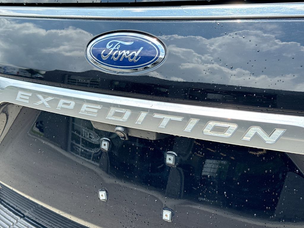 Thumbnail: 2019 Ford Expedition - 24