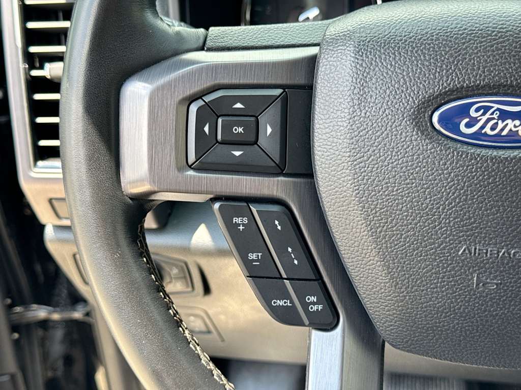 Thumbnail: 2019 Ford Expedition - 31