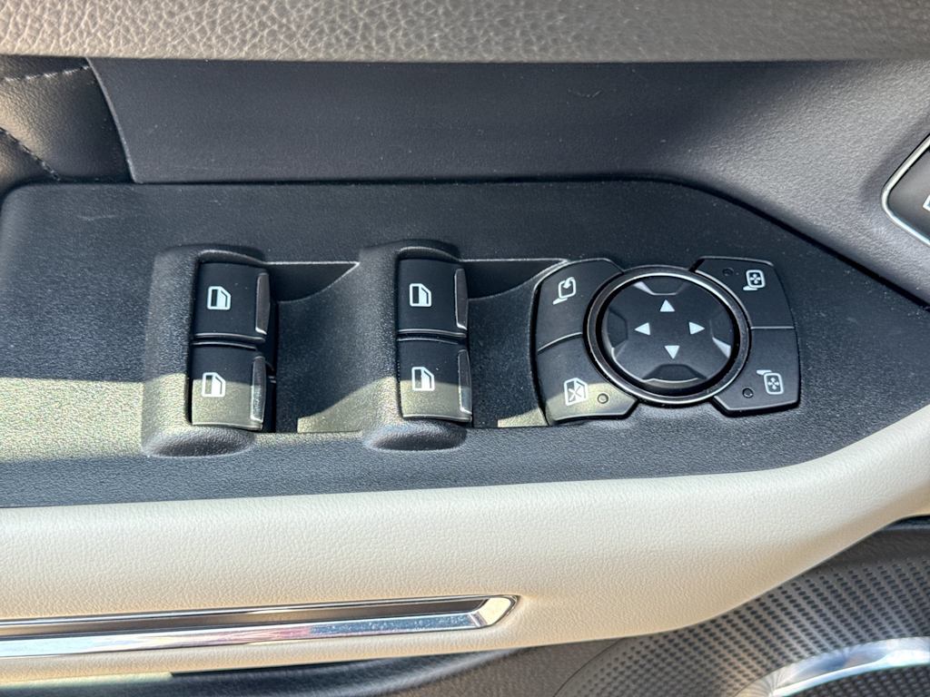 Thumbnail: 2019 Ford Expedition - 25