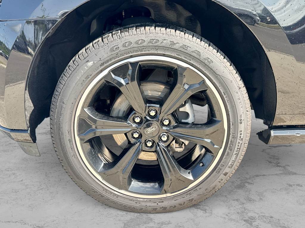 Thumbnail: 2023 Ford Expedition - 7