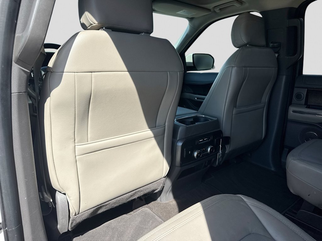 Thumbnail: 2019 Ford Expedition - 17