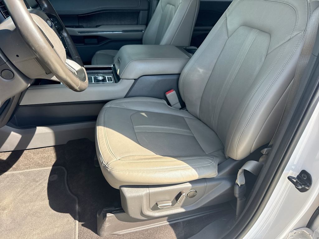 Thumbnail: 2019 Ford Expedition - 10