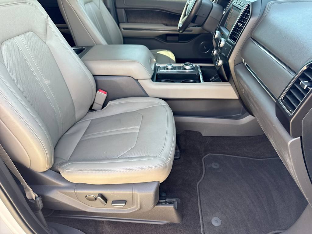 Thumbnail: 2019 Ford Expedition - 28