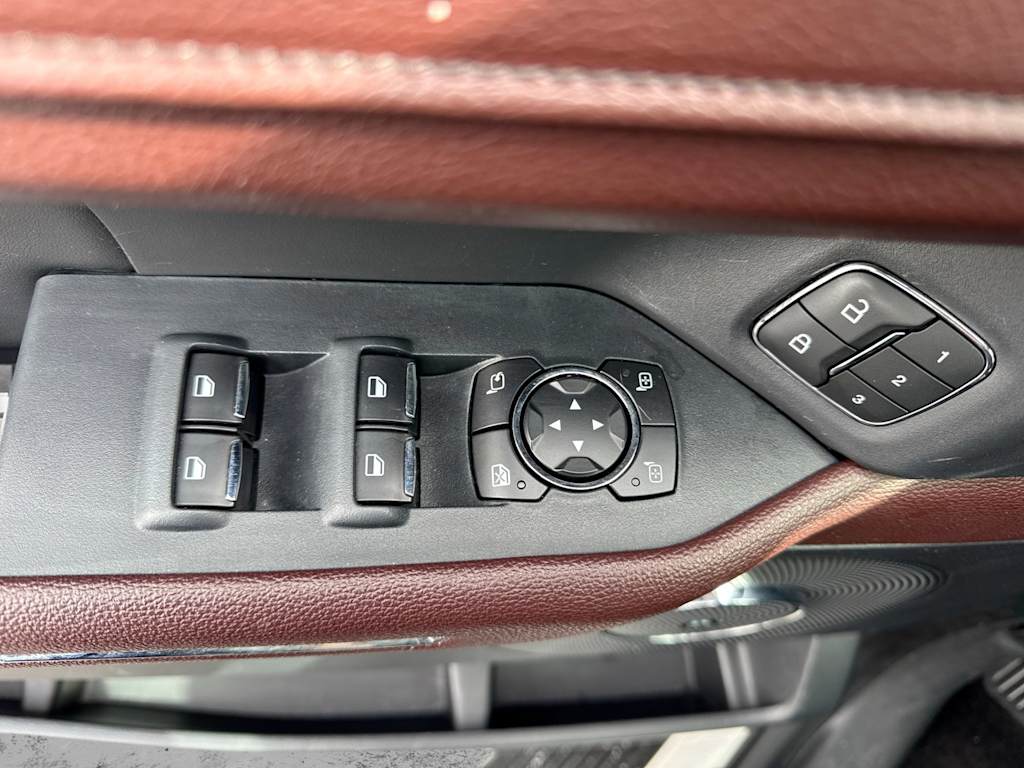 Thumbnail: 2022 Ford Expedition - 23