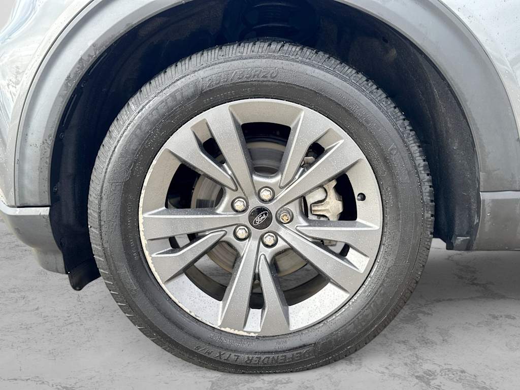 Thumbnail: 2021 Ford Explorer - 8
