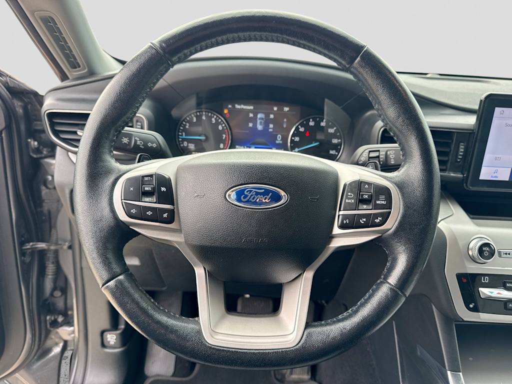 Thumbnail: 2021 Ford Explorer - 13