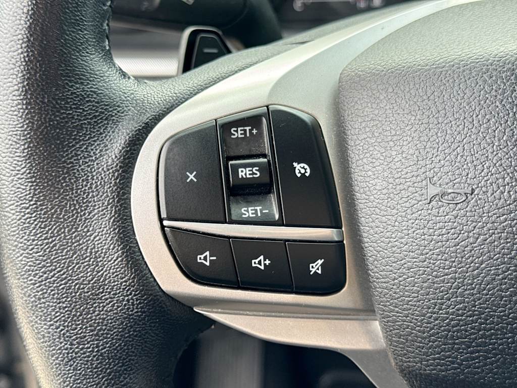 Thumbnail: 2021 Ford Explorer - 30