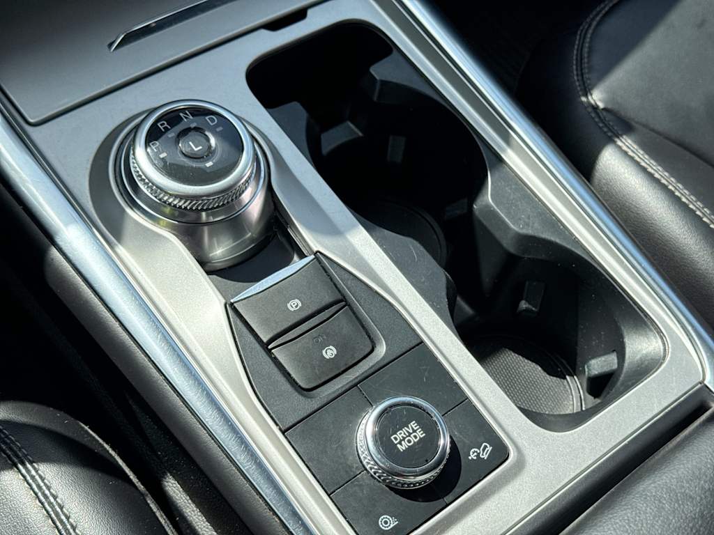Thumbnail: 2022 Ford Explorer - 15
