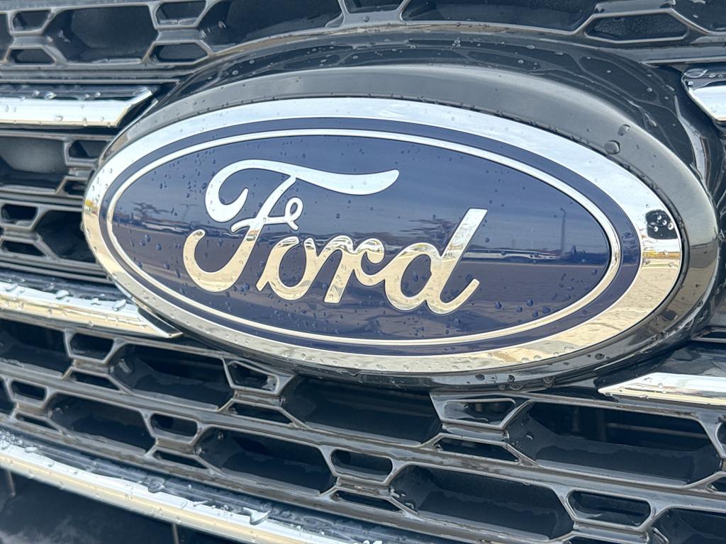 Thumbnail: 2023 Ford Explorer - 6