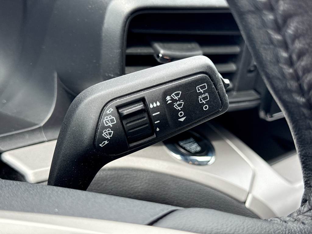 Thumbnail: 2023 Ford Explorer - 32