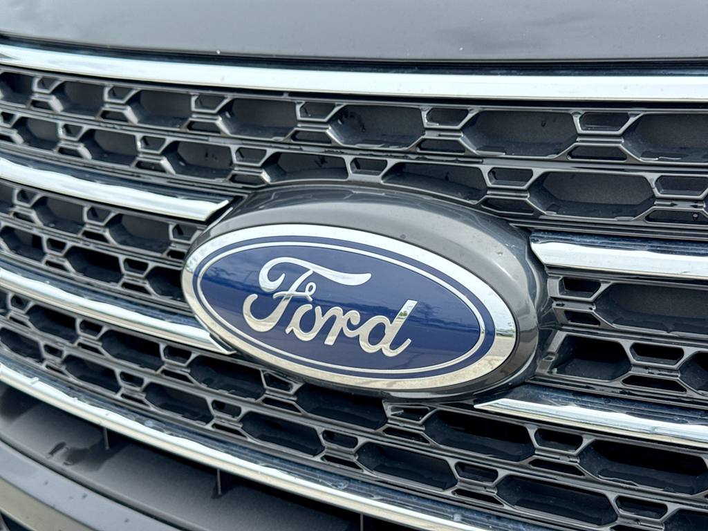 Thumbnail: 2023 Ford Explorer - 7