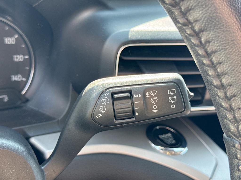 Thumbnail: 2022 Ford Explorer - 32