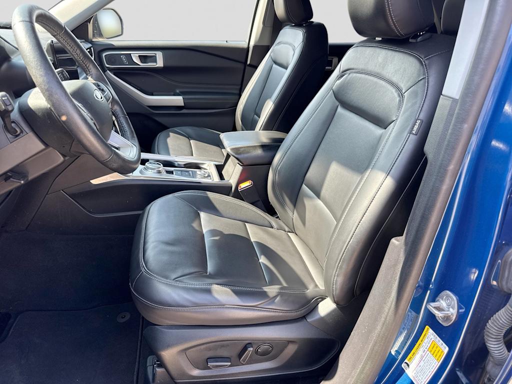 Thumbnail: 2022 Ford Explorer - 10