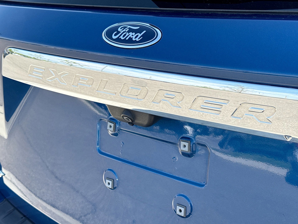 Thumbnail: 2022 Ford Explorer - 24