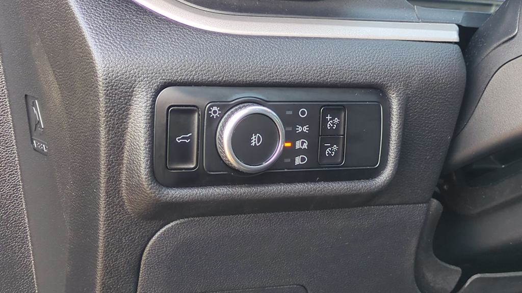 Thumbnail: 2024 Ford Explorer - 21