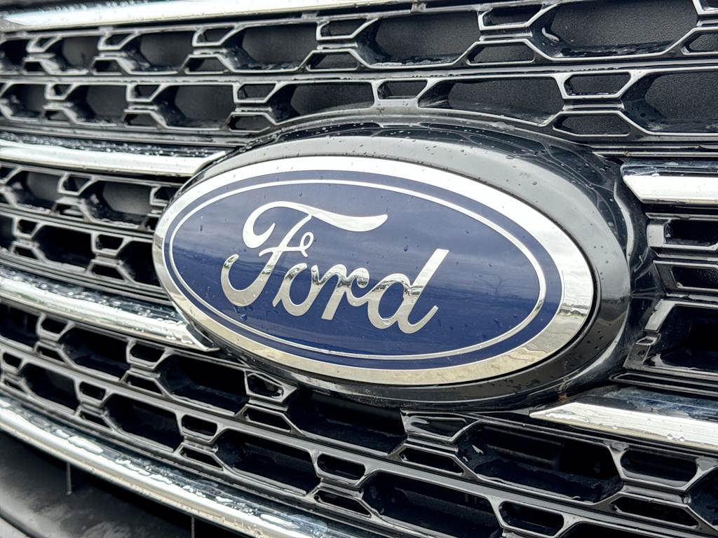 Thumbnail: 2020 Ford Explorer - 6