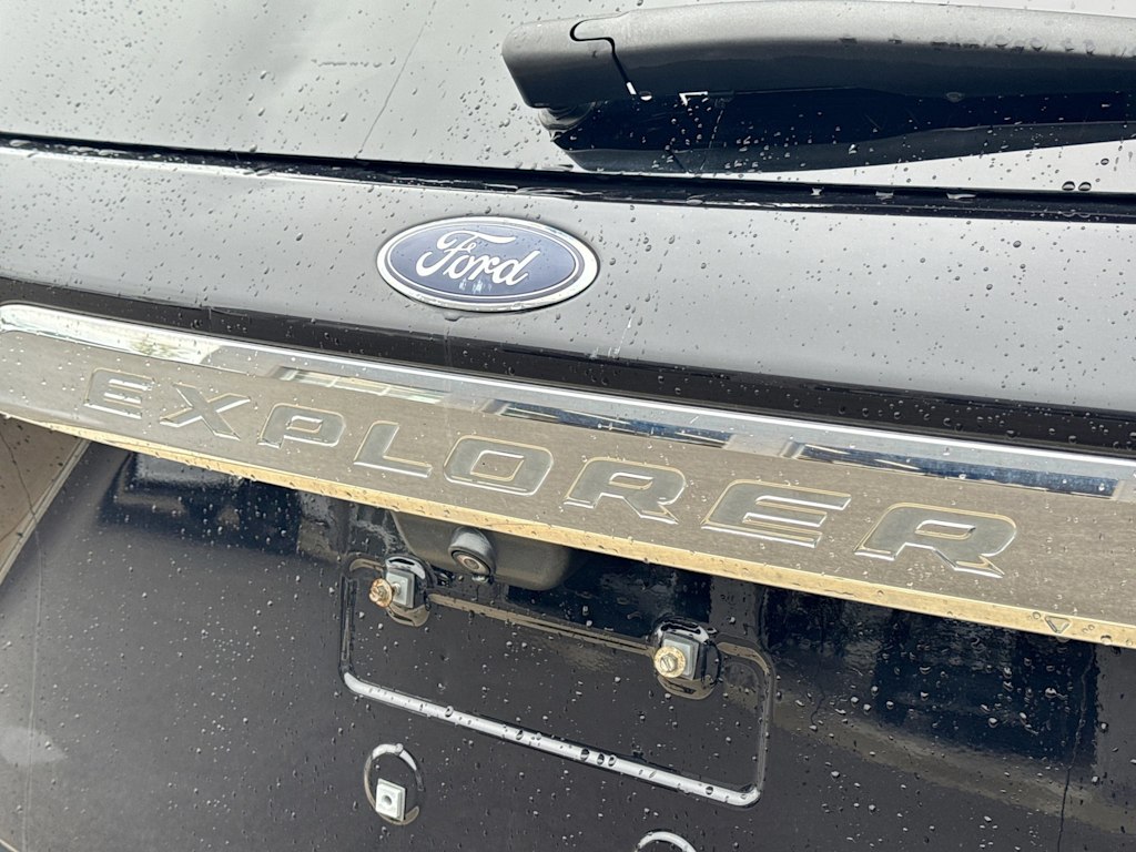 Thumbnail: 2020 Ford Explorer - 23