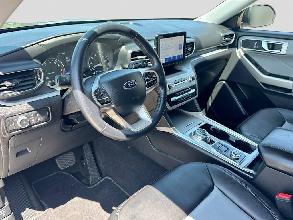 Thumbnail: 2022 Ford Explorer - 2