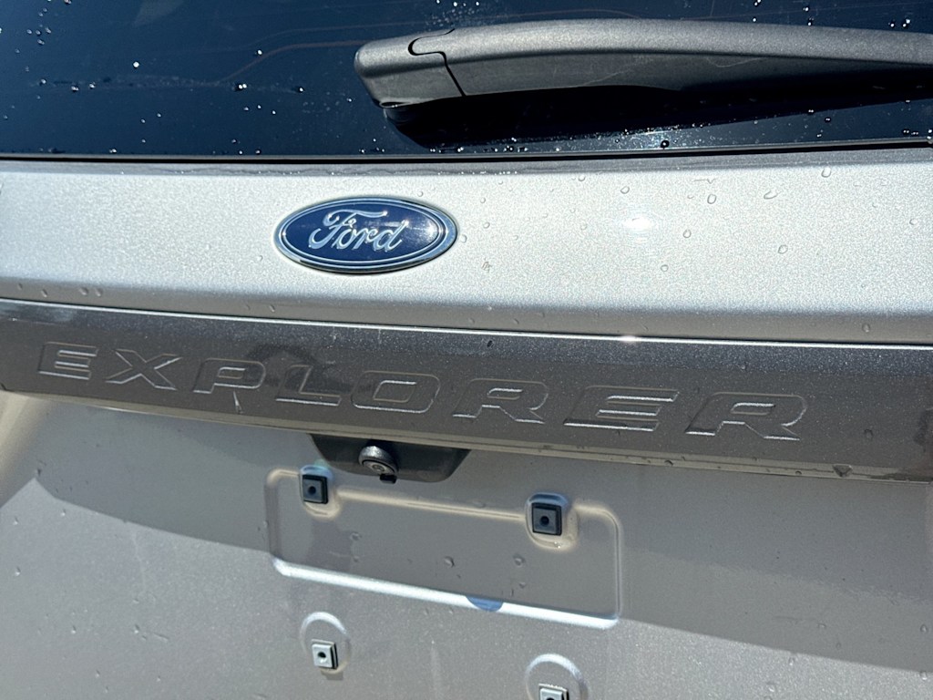 Thumbnail: 2022 Ford Explorer - 5