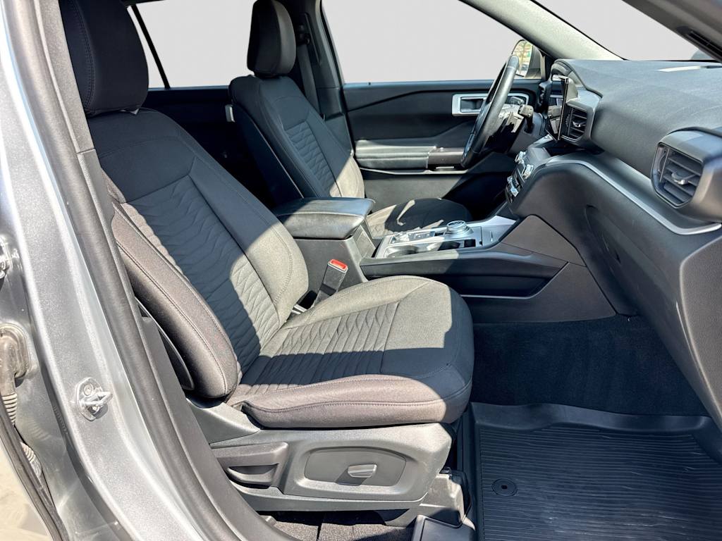 Thumbnail: 2020 Ford Explorer - 11
