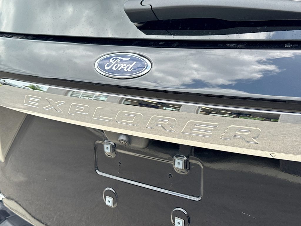 Thumbnail: 2023 Ford Explorer - 24