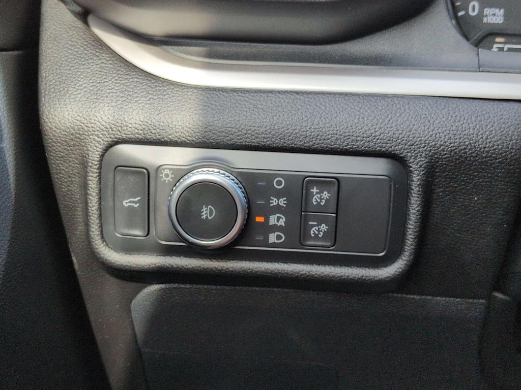 Thumbnail: 2022 Ford Explorer - 24