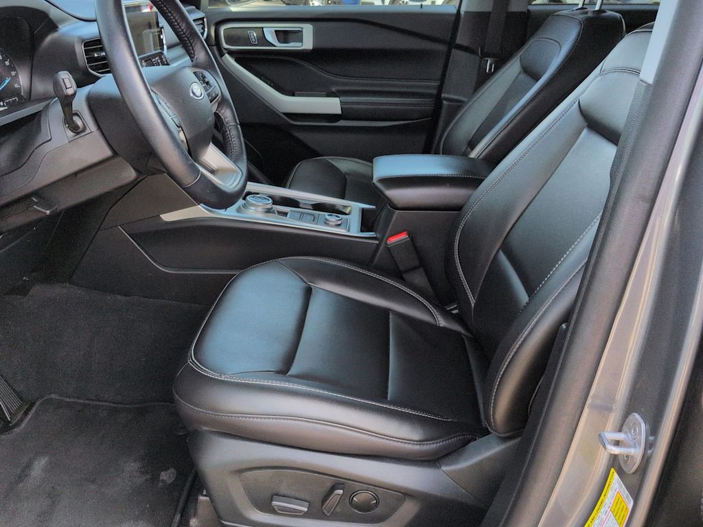 Thumbnail: 2022 Ford Explorer - 11