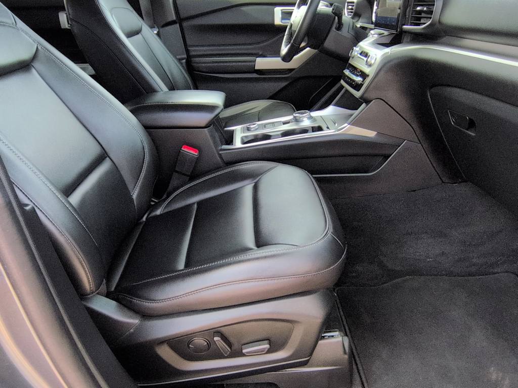 Thumbnail: 2022 Ford Explorer - 12