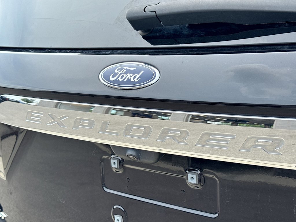 Thumbnail: 2023 Ford Explorer - 24