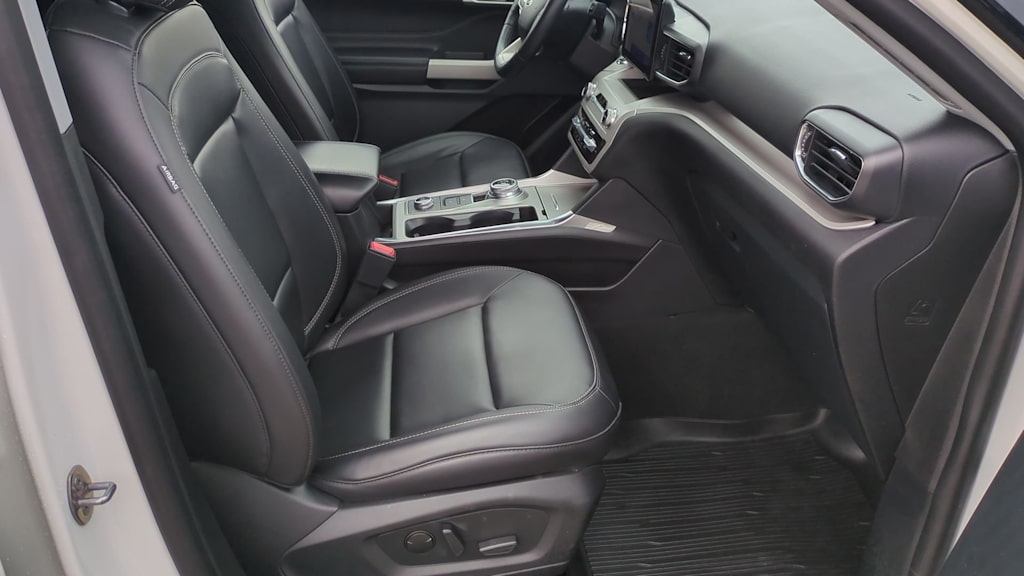 Thumbnail: 2023 Ford Explorer - 11