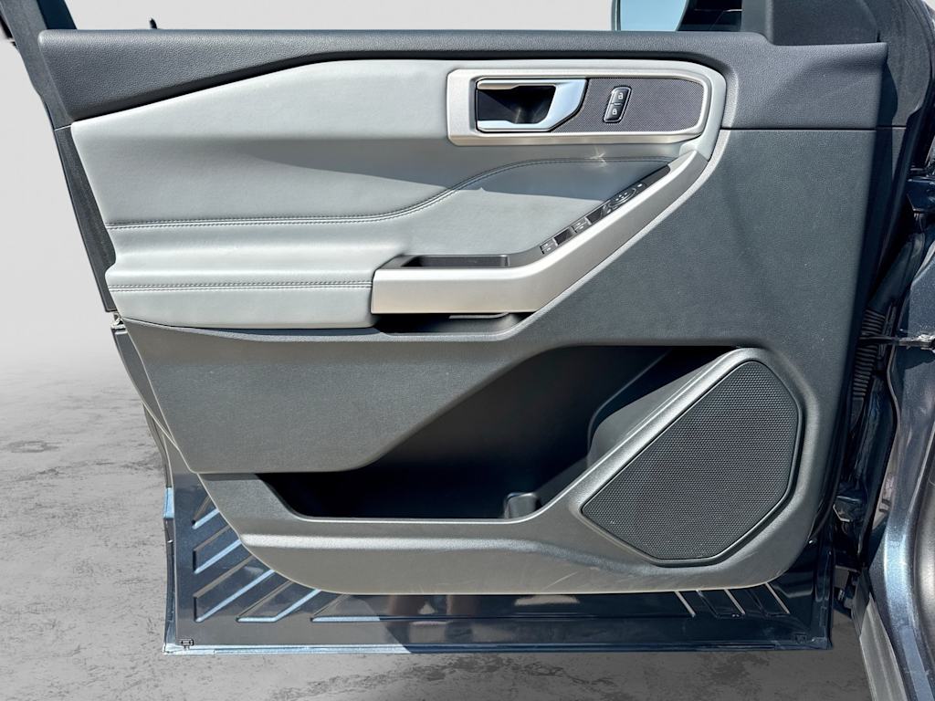 Thumbnail: 2023 Ford Explorer - 33