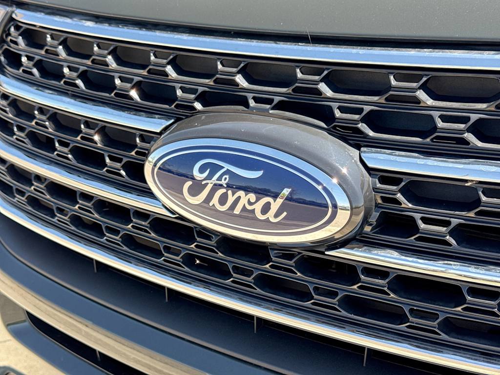 Thumbnail: 2024 Ford Explorer - 7