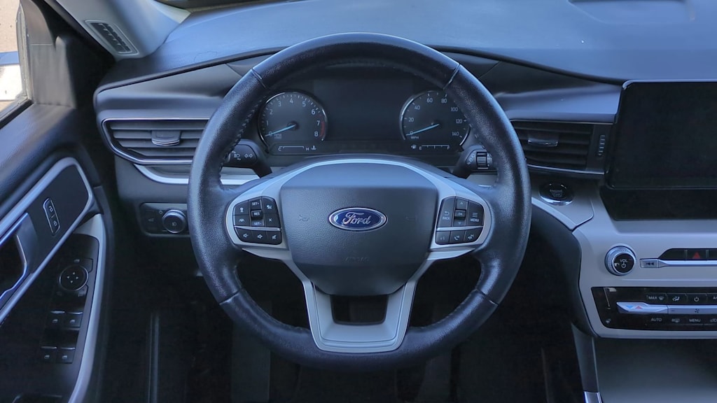 Thumbnail: 2022 Ford Explorer - 8