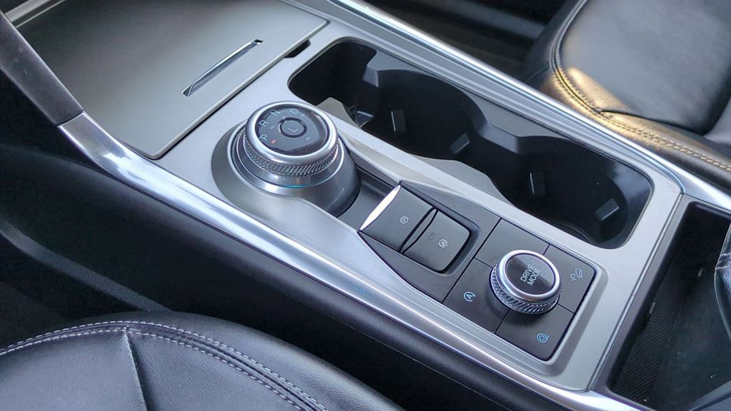 Thumbnail: 2022 Ford Explorer - 31