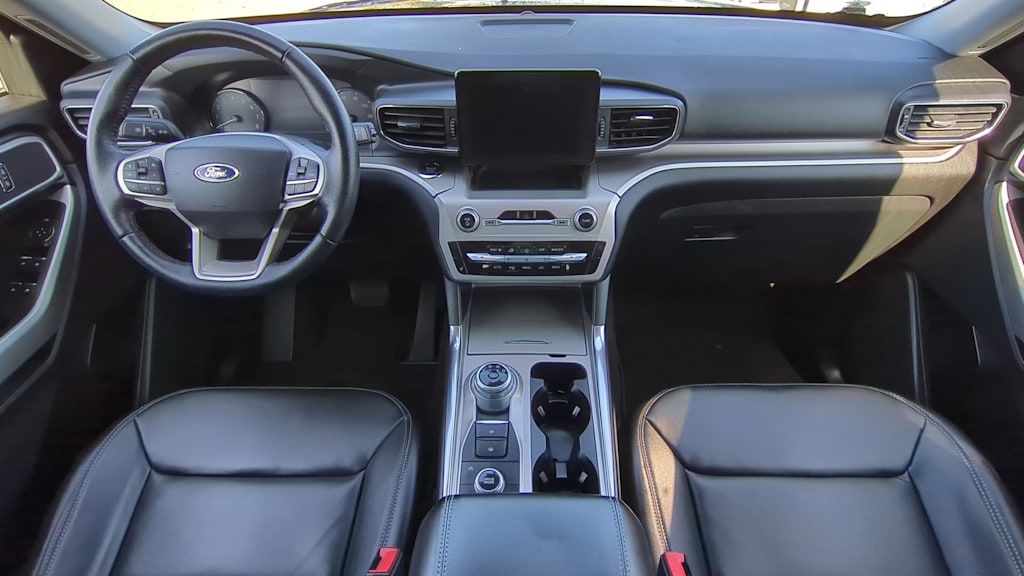 Thumbnail: 2022 Ford Explorer - 2