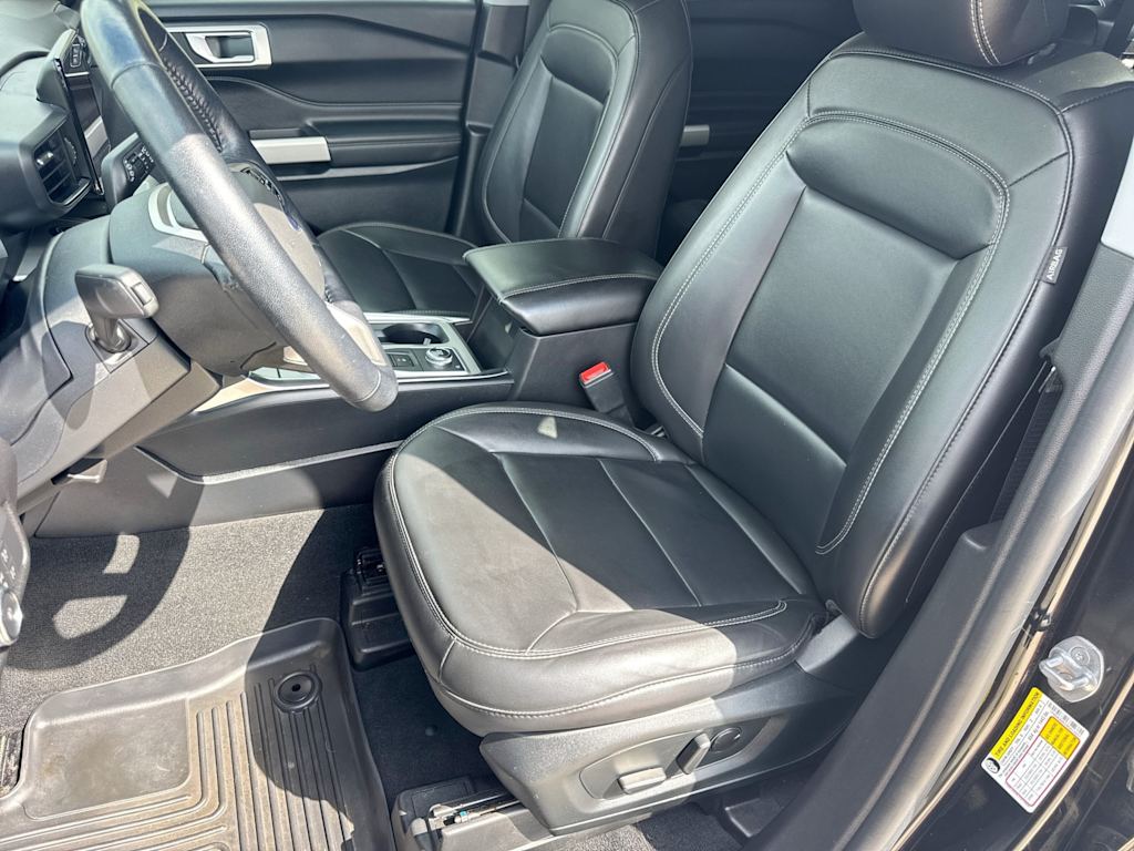Thumbnail: 2022 Ford Explorer - 10