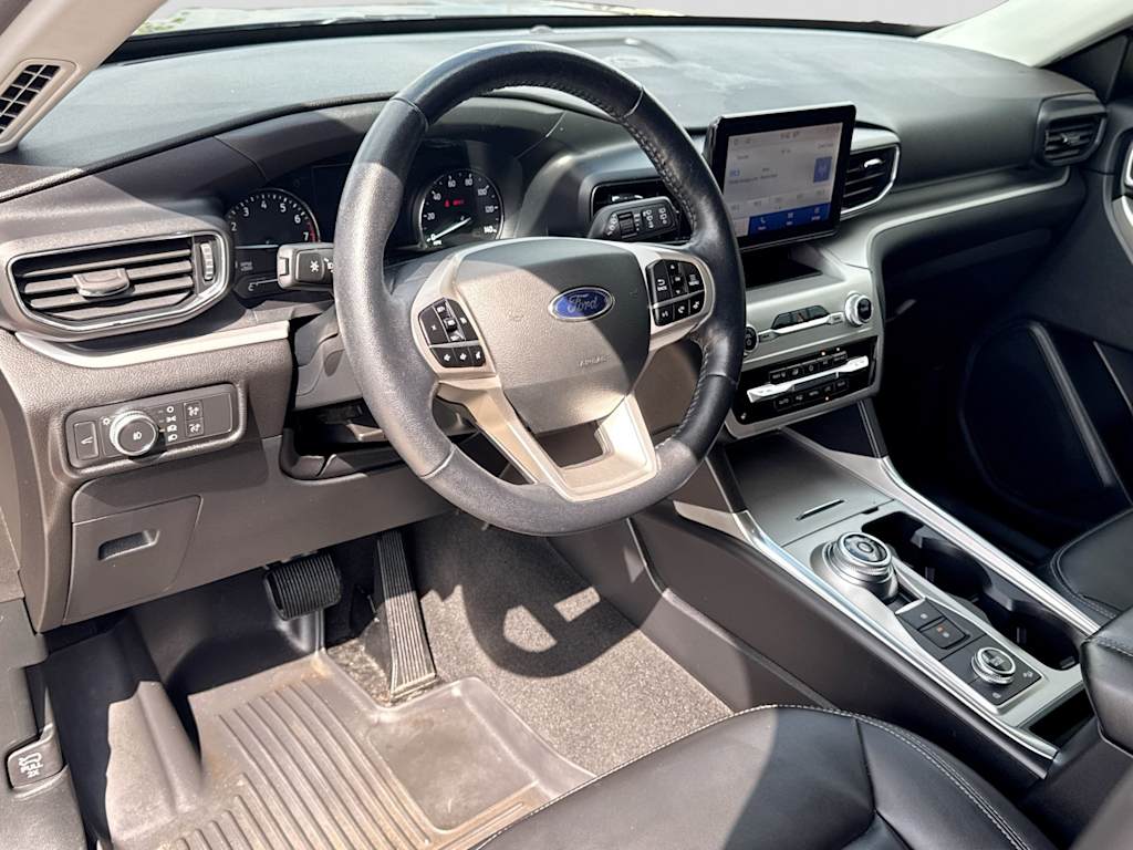 Thumbnail: 2022 Ford Explorer - 2