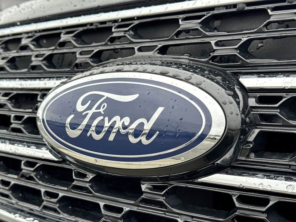 Thumbnail: 2023 Ford Explorer - 3