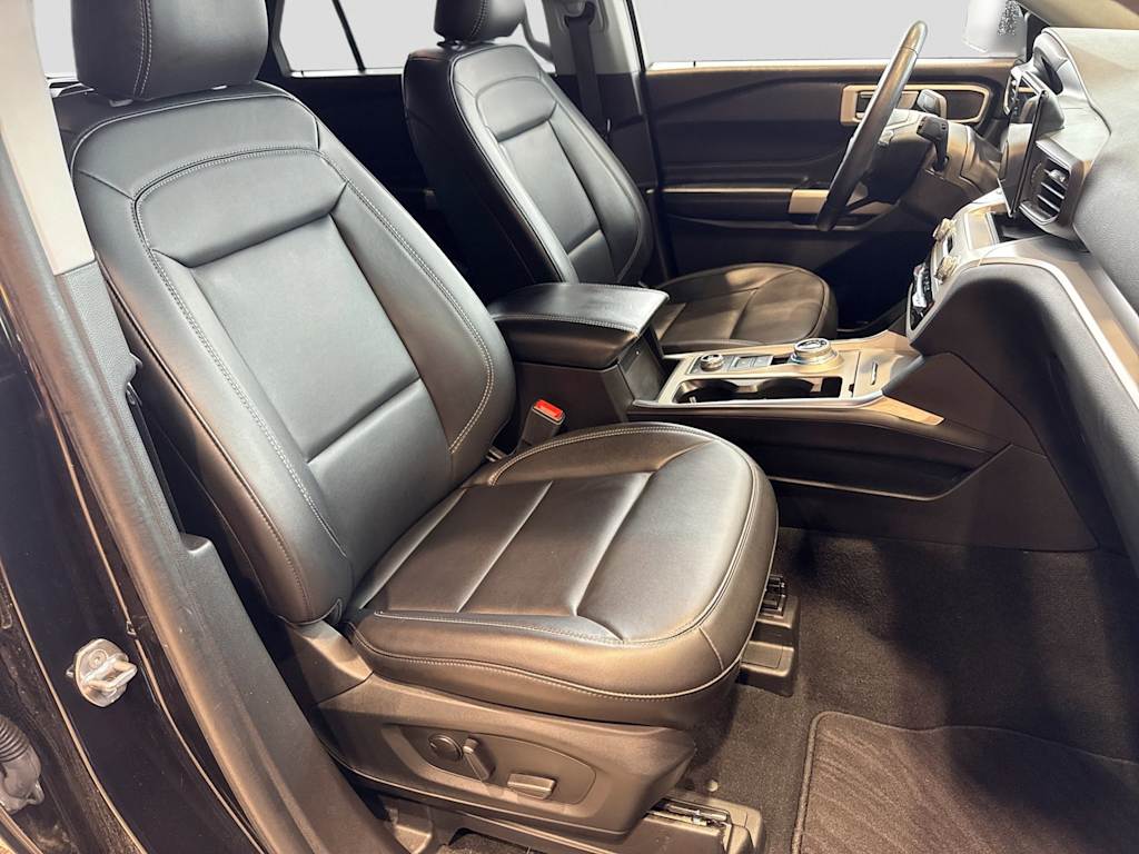 Thumbnail: 2023 Ford Explorer - 26