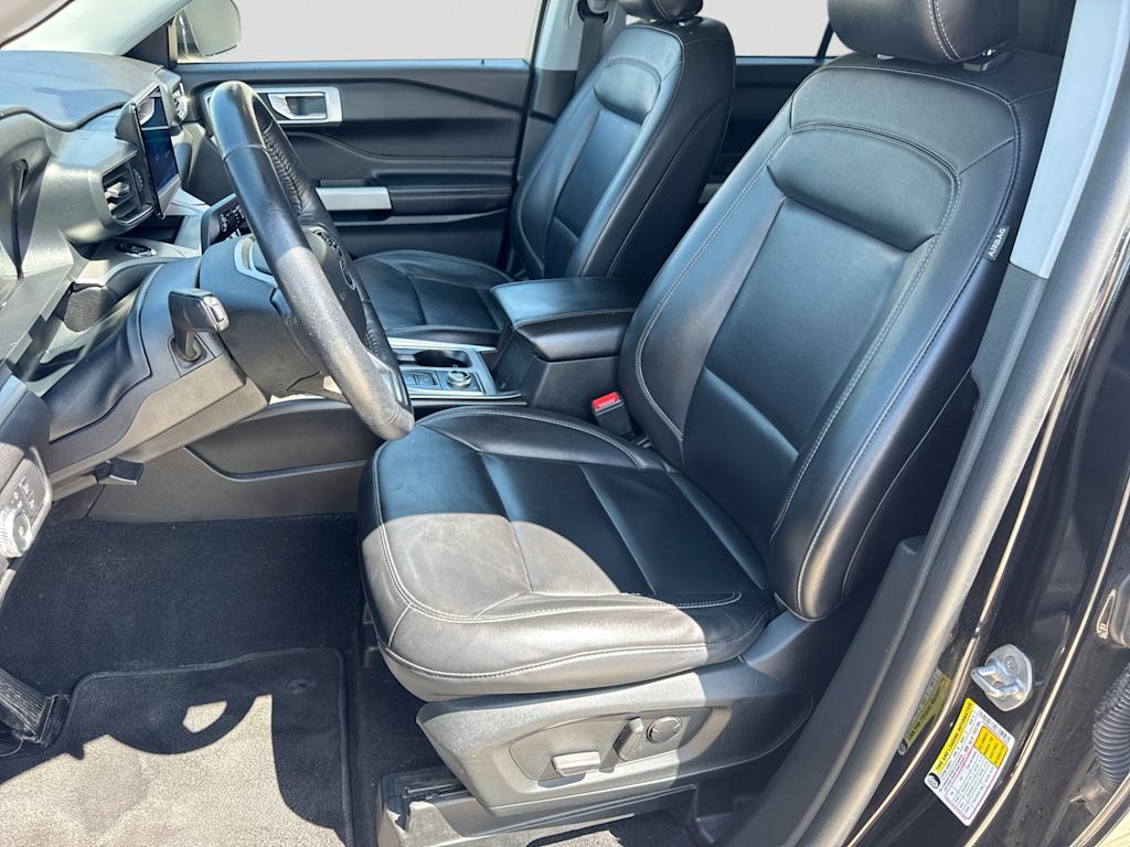 Thumbnail: 2022 Ford Explorer - 10