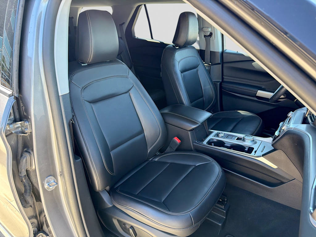 Thumbnail: 2023 Ford Explorer - 26