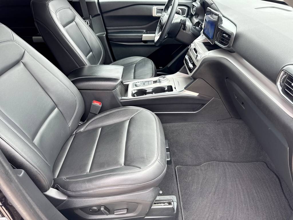 Thumbnail: 2023 Ford Explorer - 11