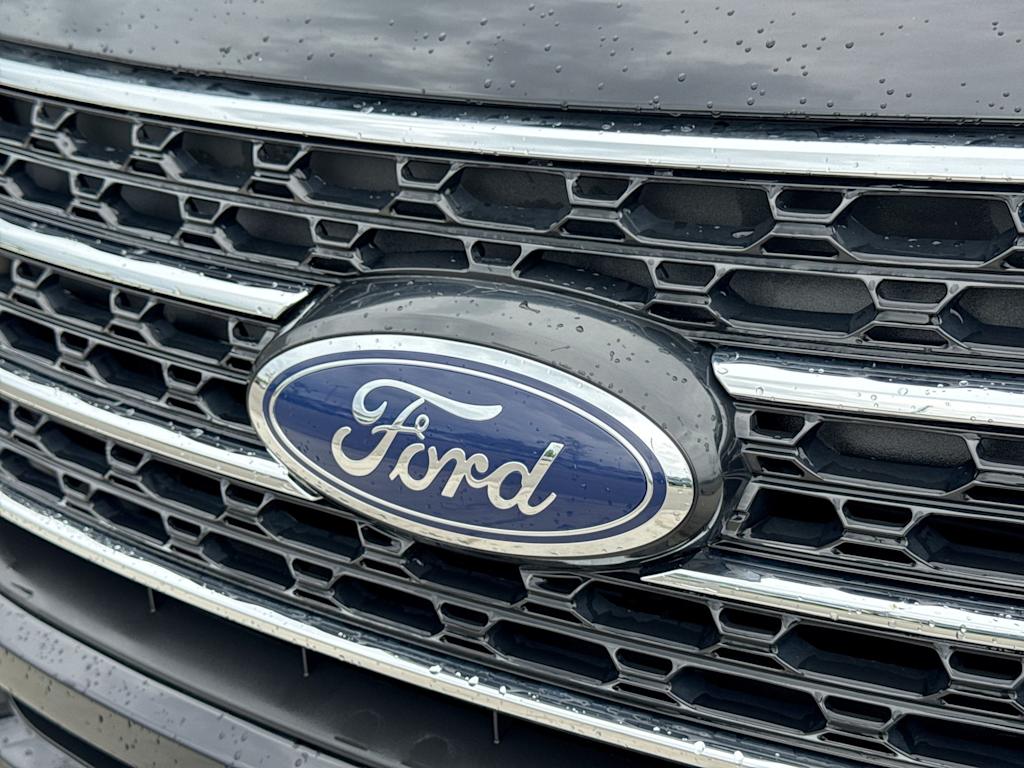 Thumbnail: 2023 Ford Explorer - 7